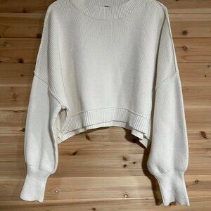 Free People - White Cropped Sweater